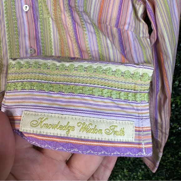 Robert Graham Knowledge wisdom truth multicolor longsleeve ladies top medium - Picture 8 of 10